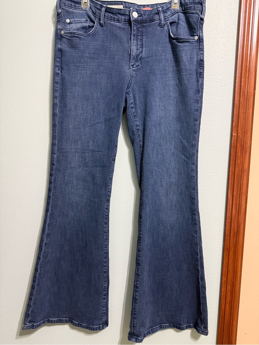 Pilcro Women's Mid Rise Slim Flared Jeans Medium Wash Blue Denim Stretch 5-Pkt